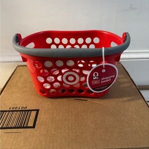 Target shopping basket toy ￼